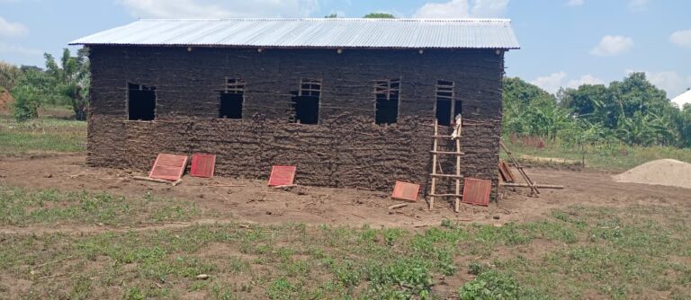 Structural window mounts anchored in brickwork